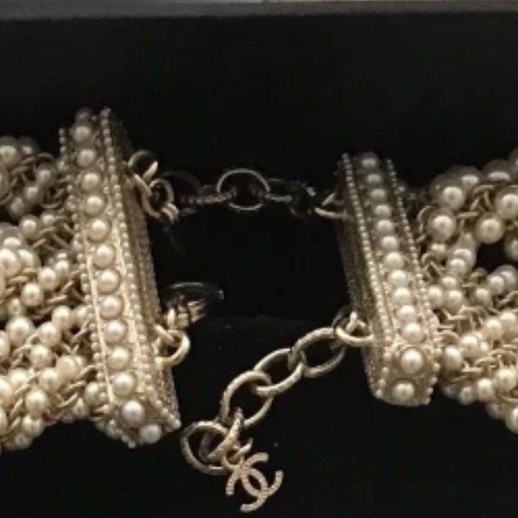 Chanel Multi Strand Pearl Necklace CC Pendant. - Picture 3 of 5